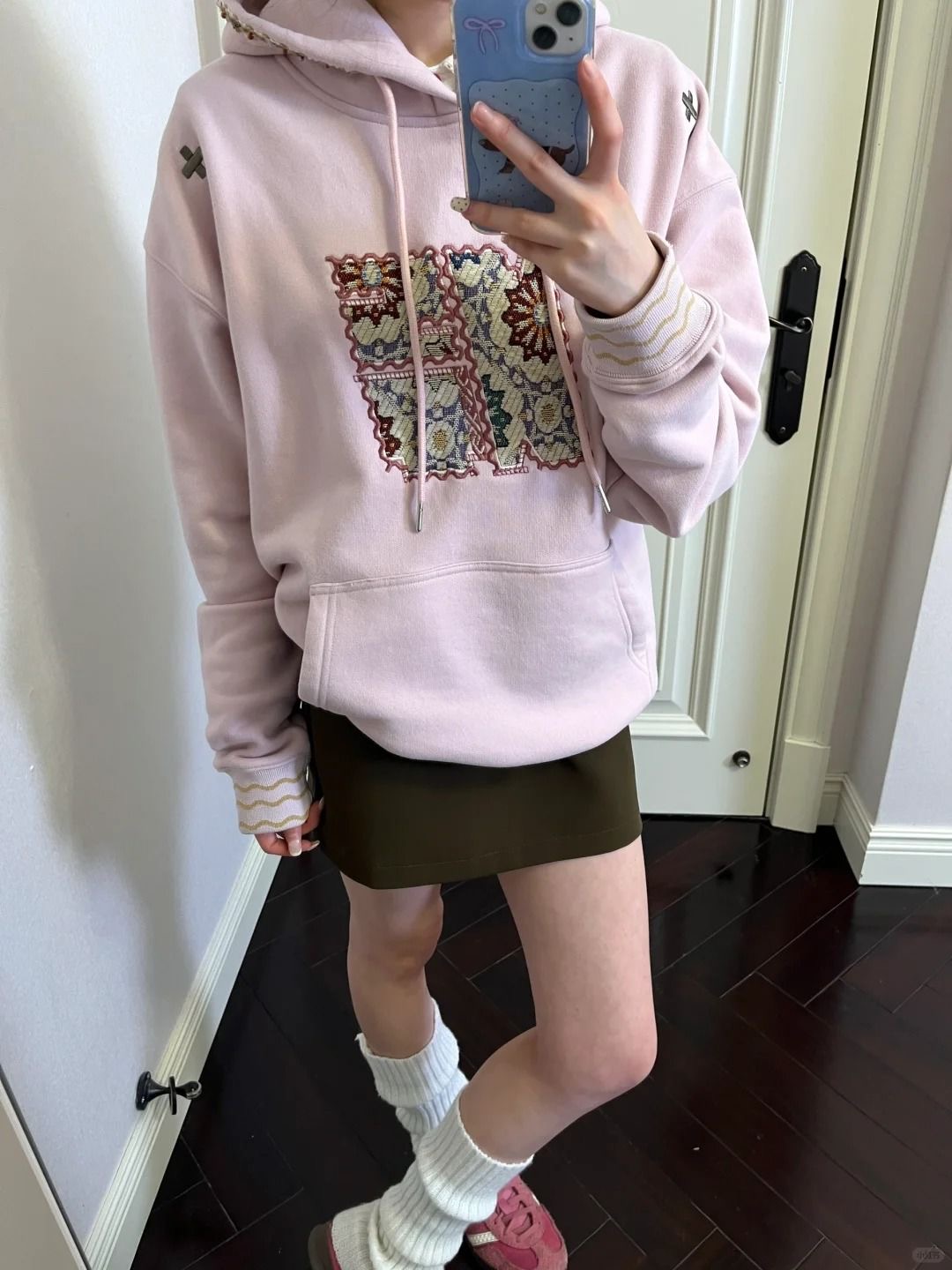 春季通勤重工貼布刺繡連帽衛衣 | 韓版寬鬆百搭外套上衣