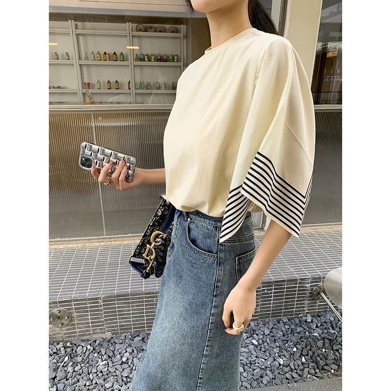 春夏季小眾別致上衣 | 女裝韓版設計感條紋拼接寬鬆 T 恤