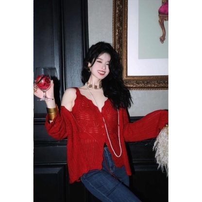 秋季新款 V 領微喇兩件組 | 法式立體提花吊帶 + 開衫時尚套組