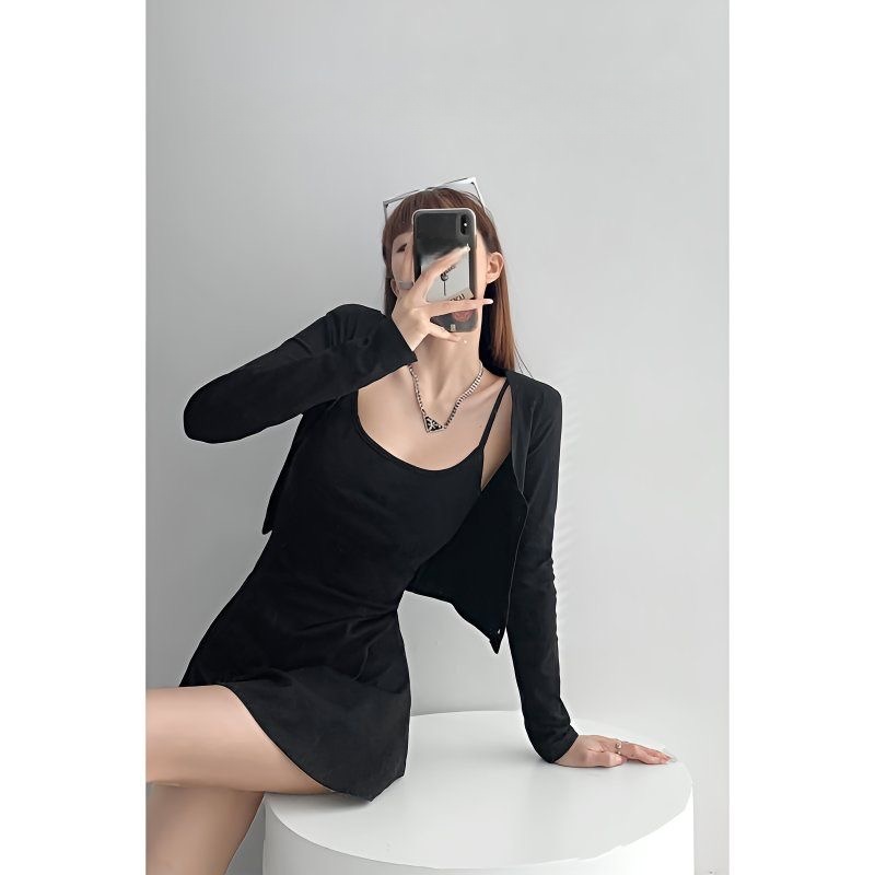 春秋氣質兩件組 | 修身短款魚尾吊帶連身裙 | 長袖針織坎肩開衫外搭【深灰色、淺灰色 努力補貨中】