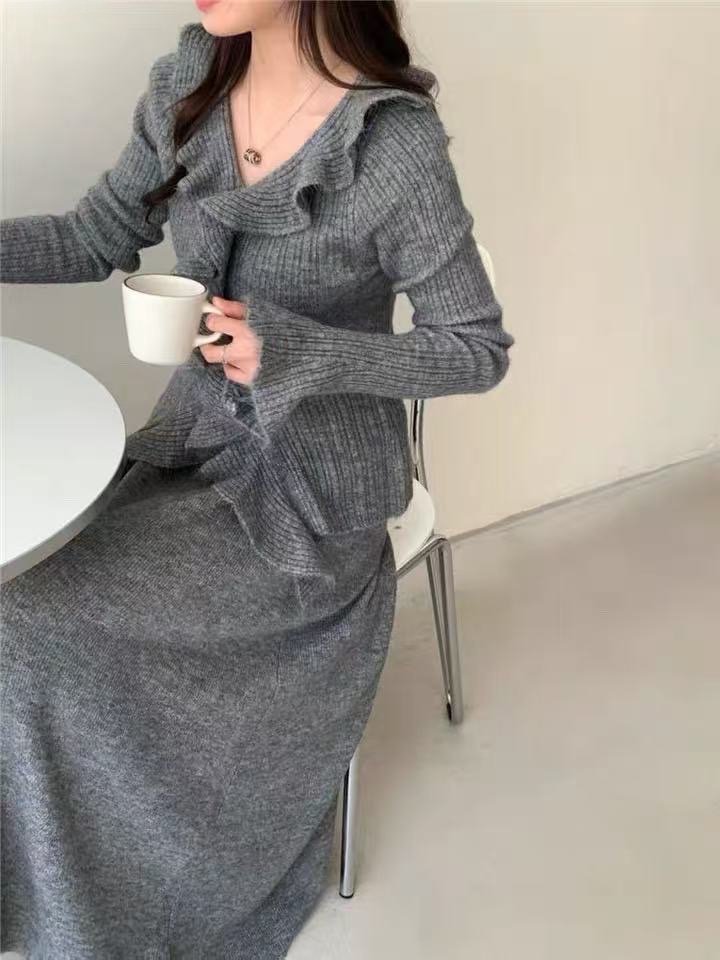 早秋韓系超美穿搭兩件式套裝 | 荷葉邊針織上衣 + 半身裙