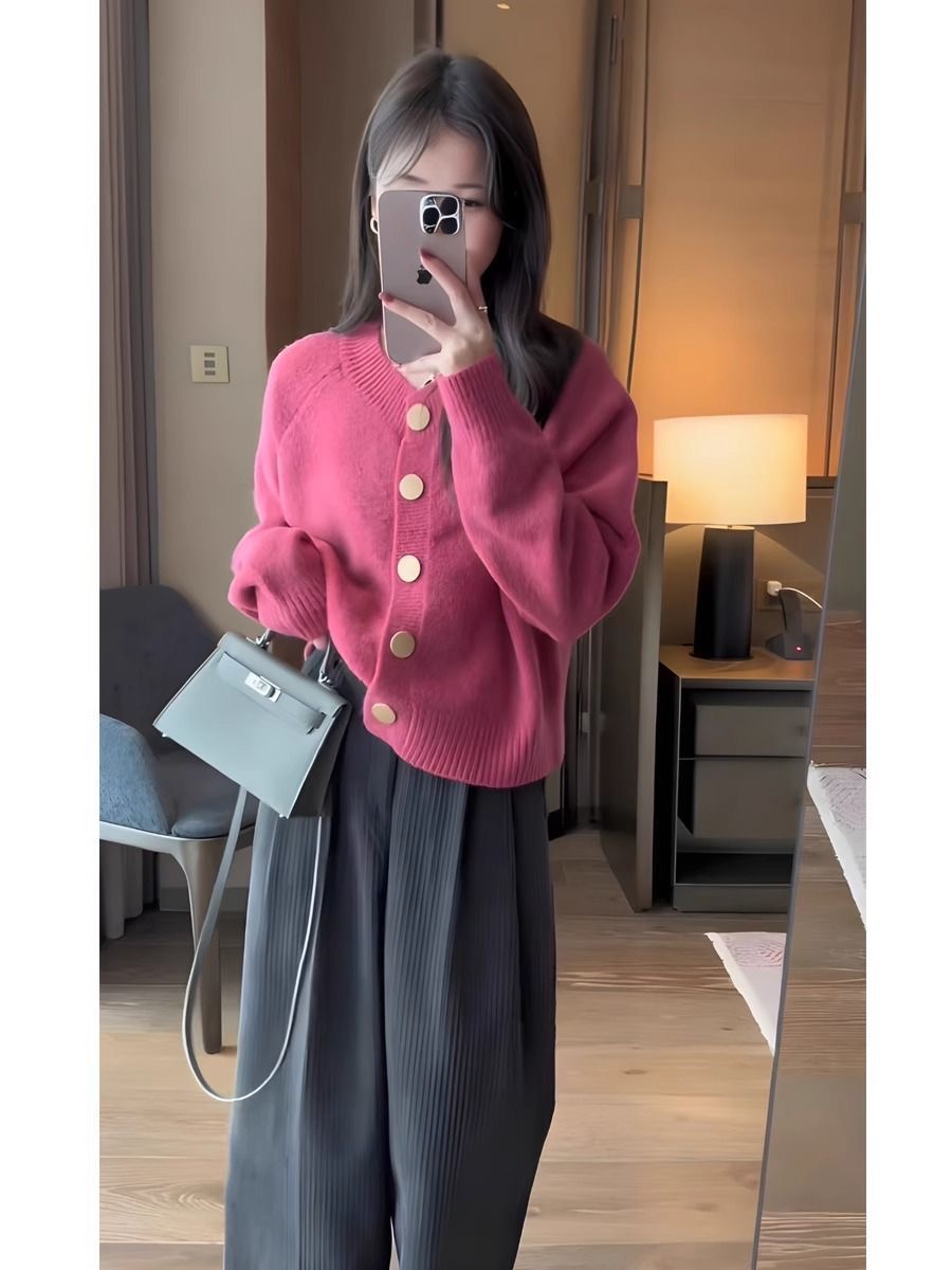 秋冬必收！小香風甜妹套裝｜毛衣 + 闊腿褲兩件組 甜美元氣直接拉滿✨