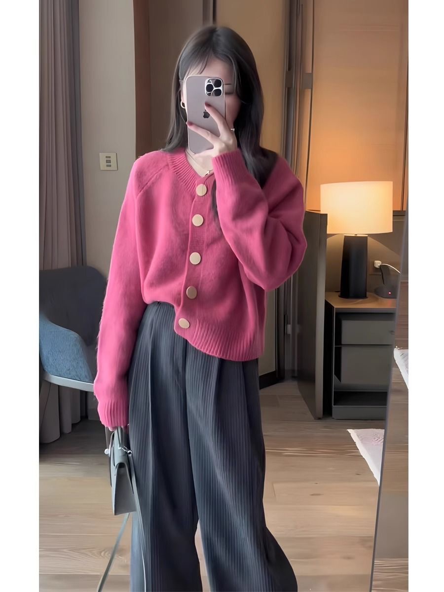 秋冬必收！小香風甜妹套裝｜毛衣 + 闊腿褲兩件組 甜美元氣直接拉滿✨