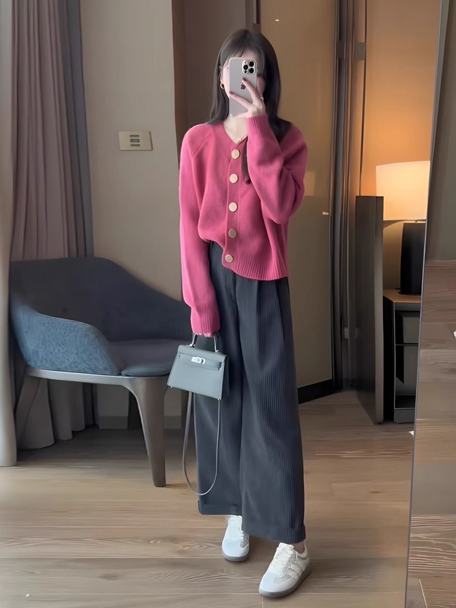 秋冬必收！小香風甜妹套裝｜毛衣 + 闊腿褲兩件組 甜美元氣直接拉滿✨