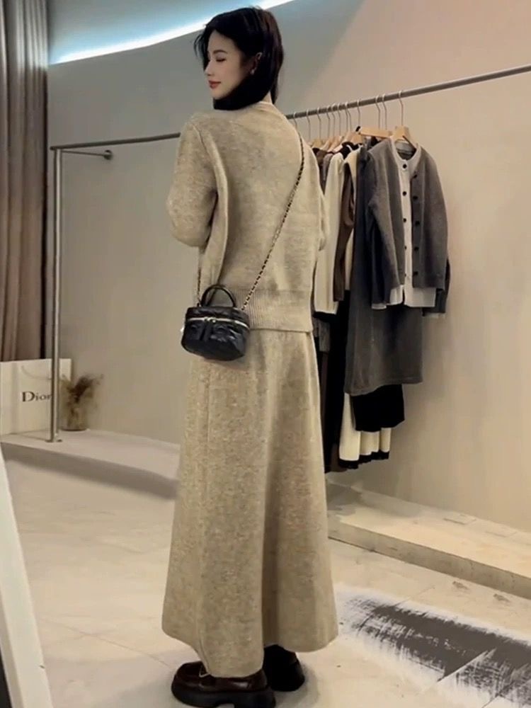 韓系高級感套裝｜入秋必收 | 假兩件針織拼接減齡半身裙兩件組