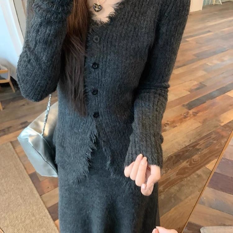 早秋韓系針織套裝｜溫柔風法式半身裙 + 連衣裙 兩件組必收🍂