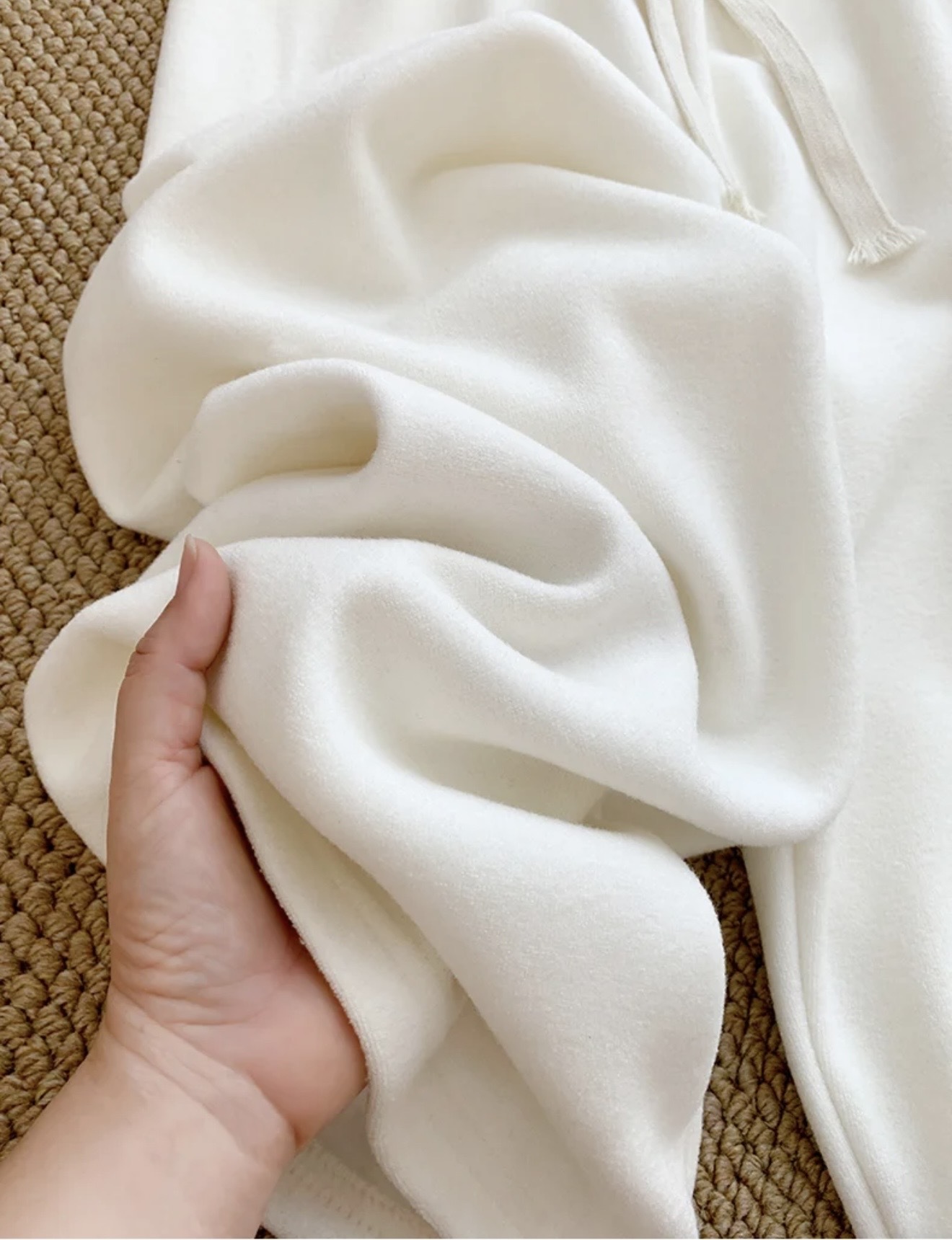 秋冬新款｜高腰垂墜感加厚加絨白色軟糯米褲