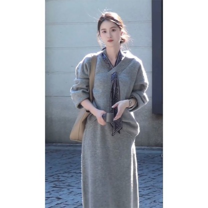 冬季新款｜韓系飄帶 V 領針織上衣 + 高腰顯瘦半身裙兩件組【送絲巾】