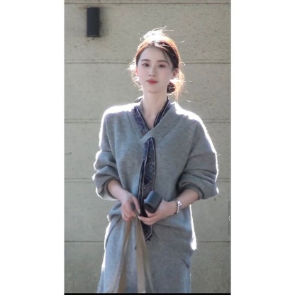 冬季新款｜韓系飄帶 V 領針織上衣 + 高腰顯瘦半身裙兩件組【送絲巾】