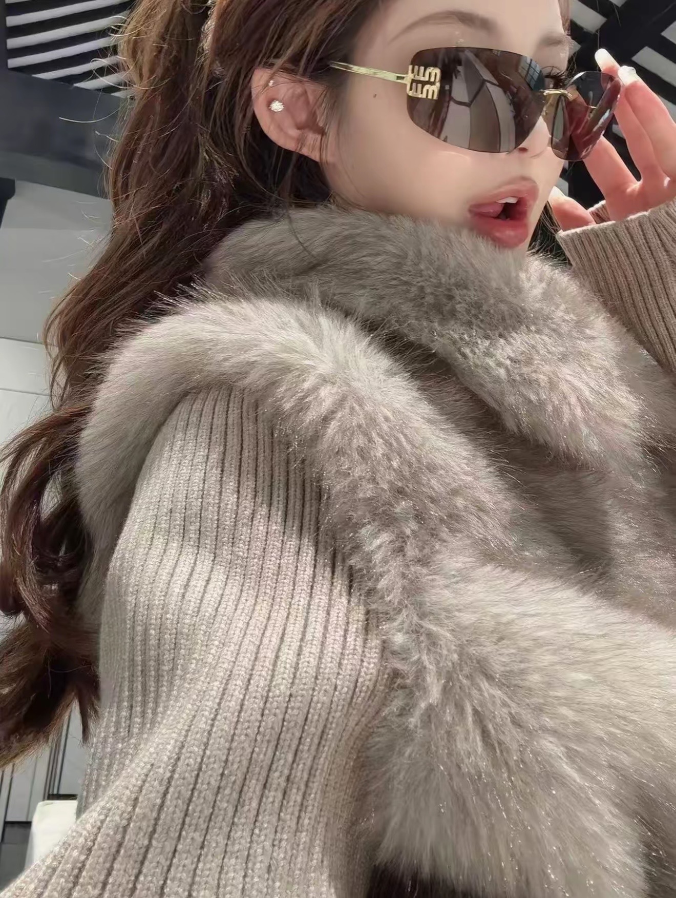 「毛絨暖暖」 秋冬新品 女款時髦洋氣針織拼接兩穿百搭毛毛外套