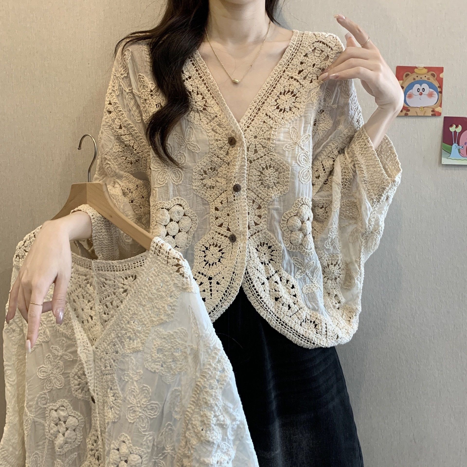 波希米亞風鉤花鏤空 V 領襯衫 女夏大尺碼遮肚防曬罩衫外套