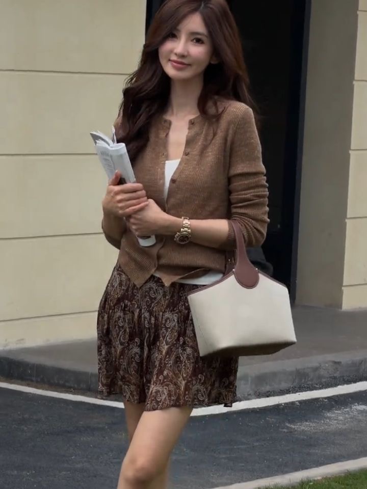 早春新品 | 港風復古休閒針織外套 文藝碎花短褲裙