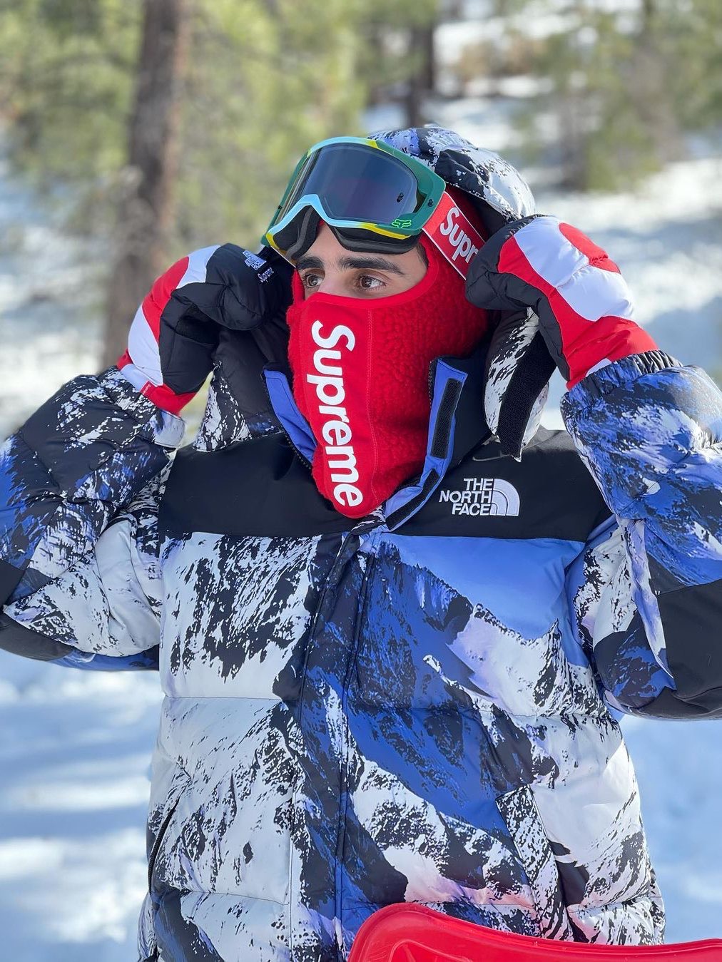 Supreme®/The North Face® Mountain Baltoro Jacket