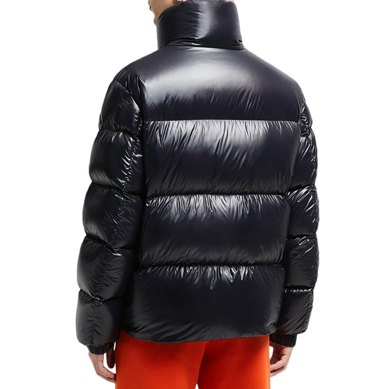 今人気！＊MONCLER＊ LESTEショートダウンジャケット