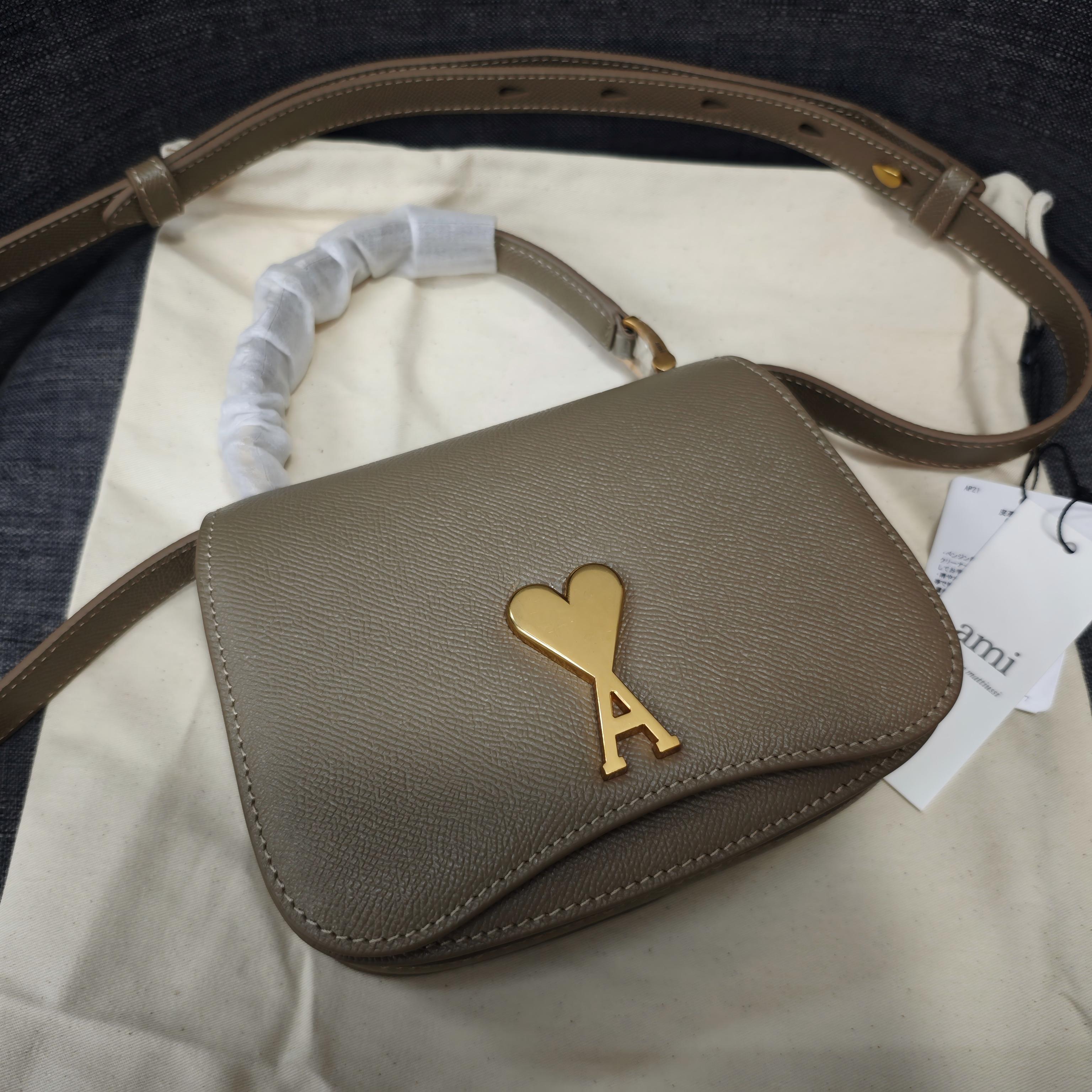 AMI PARIS ハンドバッグ ミニ バッグ グレインレザー バッグ