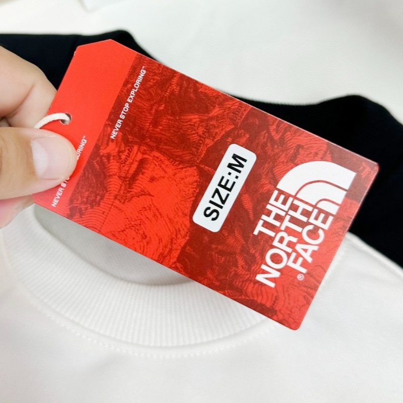 The North Face 秋の新しいスタイルのツートンカップルスタイルのアウトドアジャケットジャケット4色