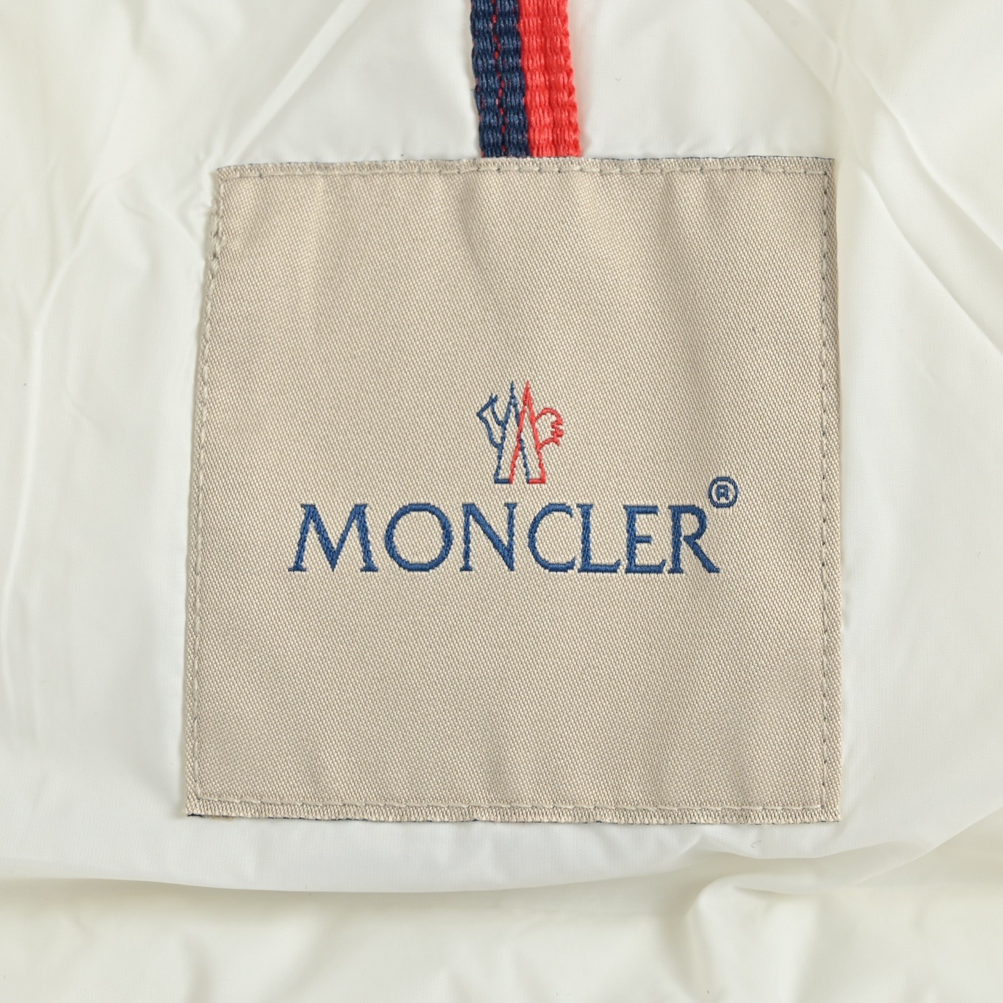 MONCLER モンクレール HERMIFURシリーズ 長ダウンジャケット