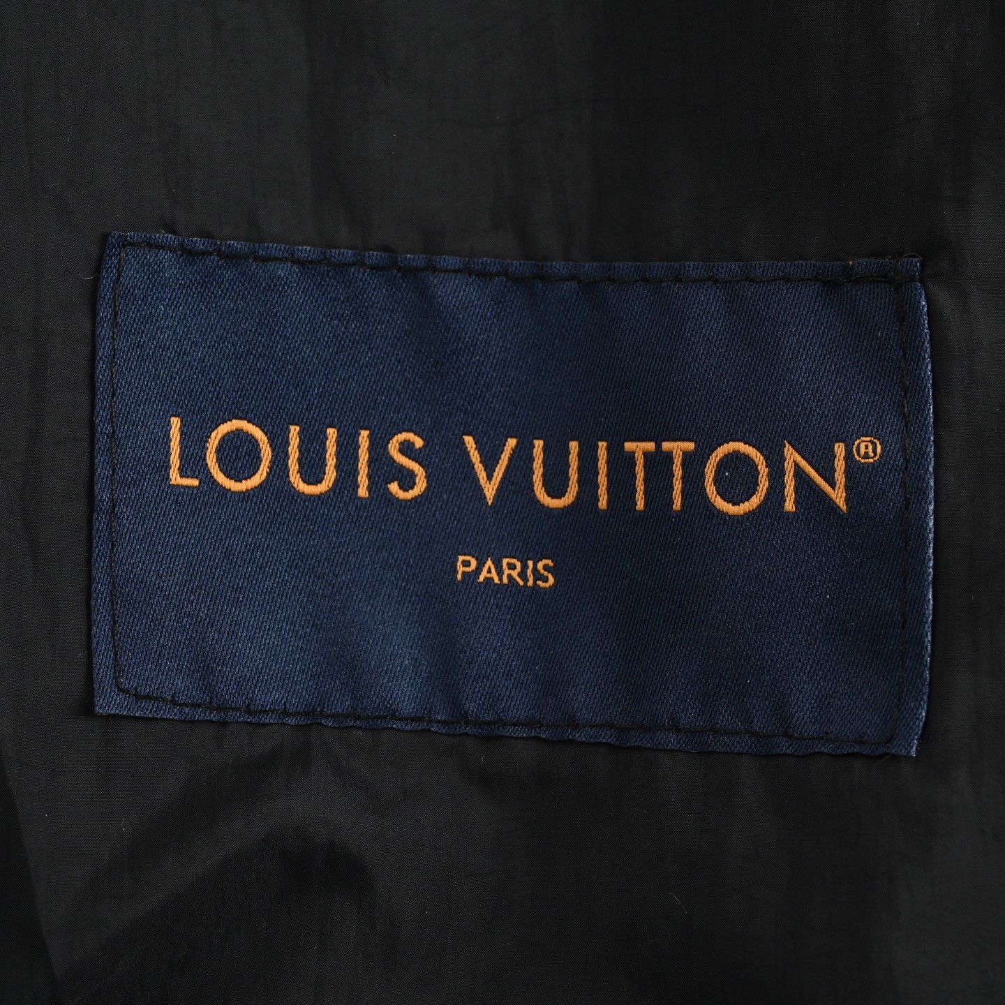 Louis Vuitton ルイ・ヴィトン 老花刺繍フード付き棉服外套 116370003