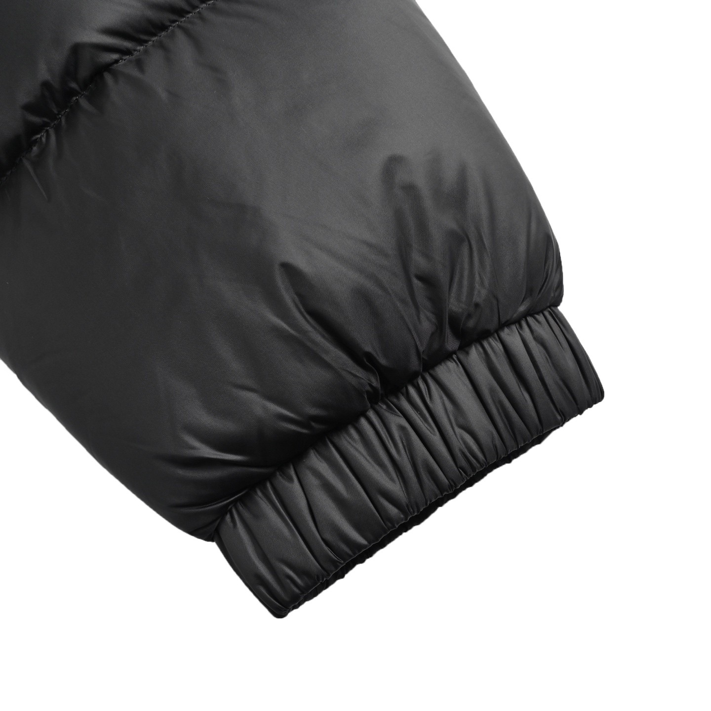 Burberry バーバリー 25FW新作 グレンチェックフードダウンジャケット ブラック