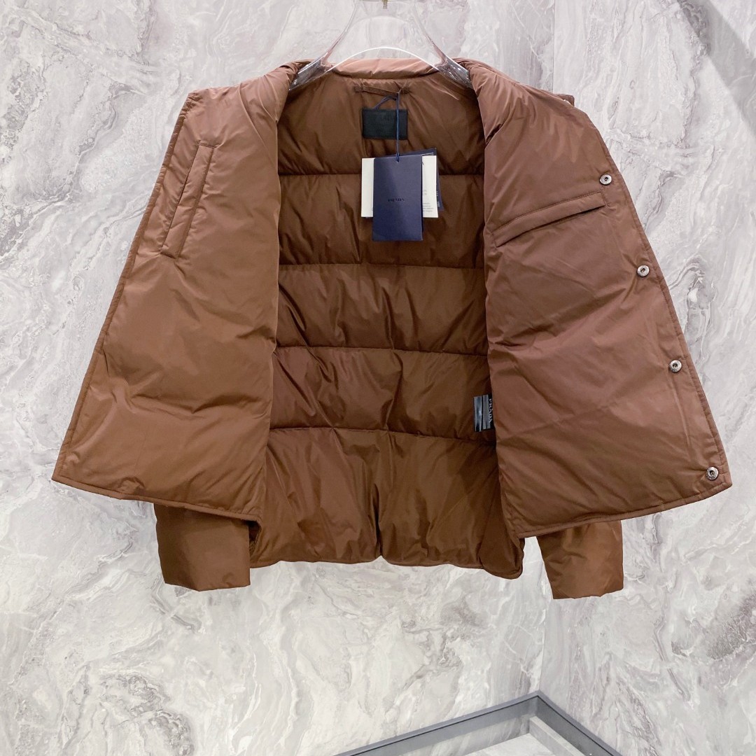 PRADA プラダ ダウンジャケット ブラウン