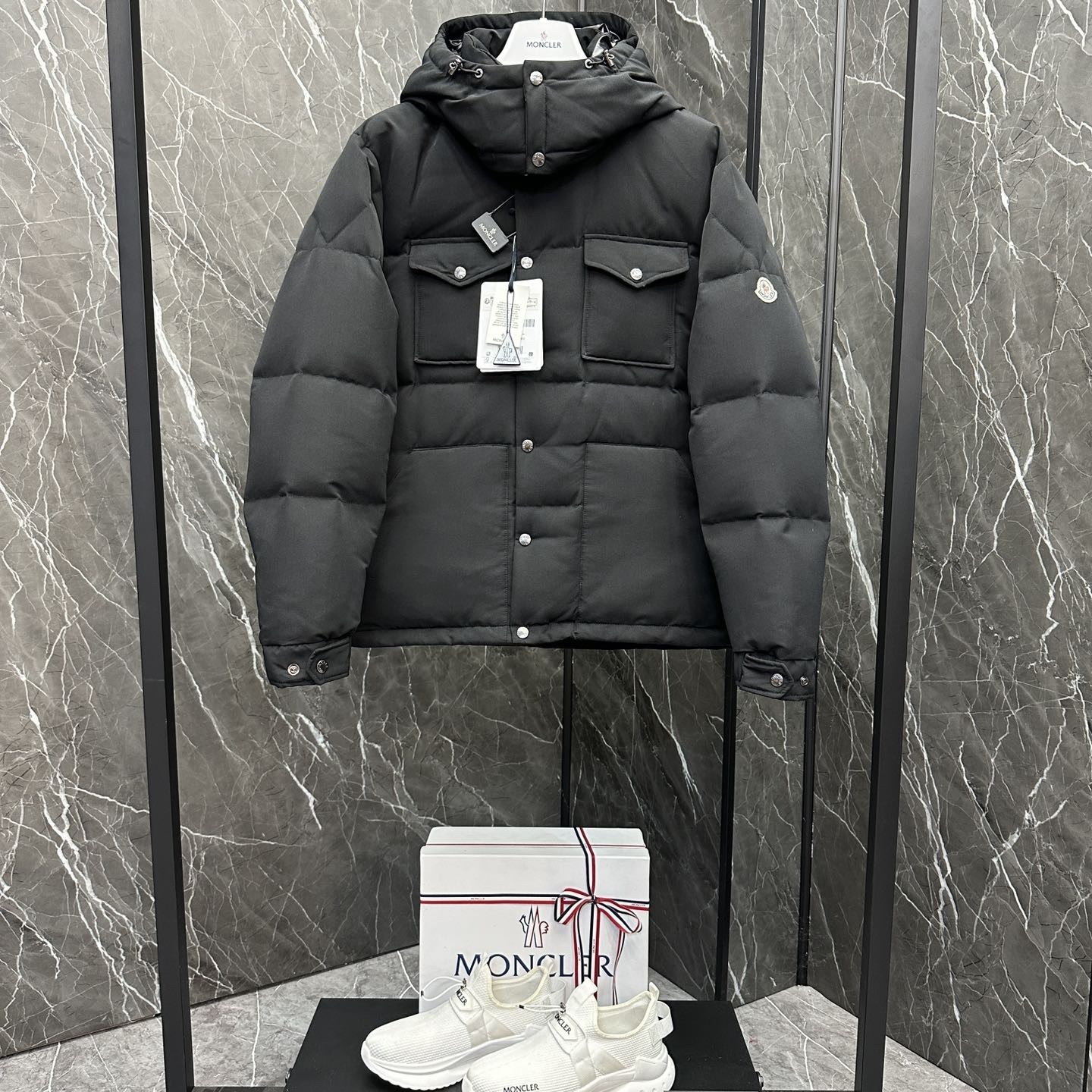Moncler モンクレール P430 2025秋冬新作カジュアルファッションダウンジャケット ブラック