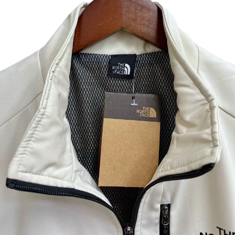 The North Face 秋の新しいスタイルのツートンカップルスタイルのアウトドアジャケットジャケット4色