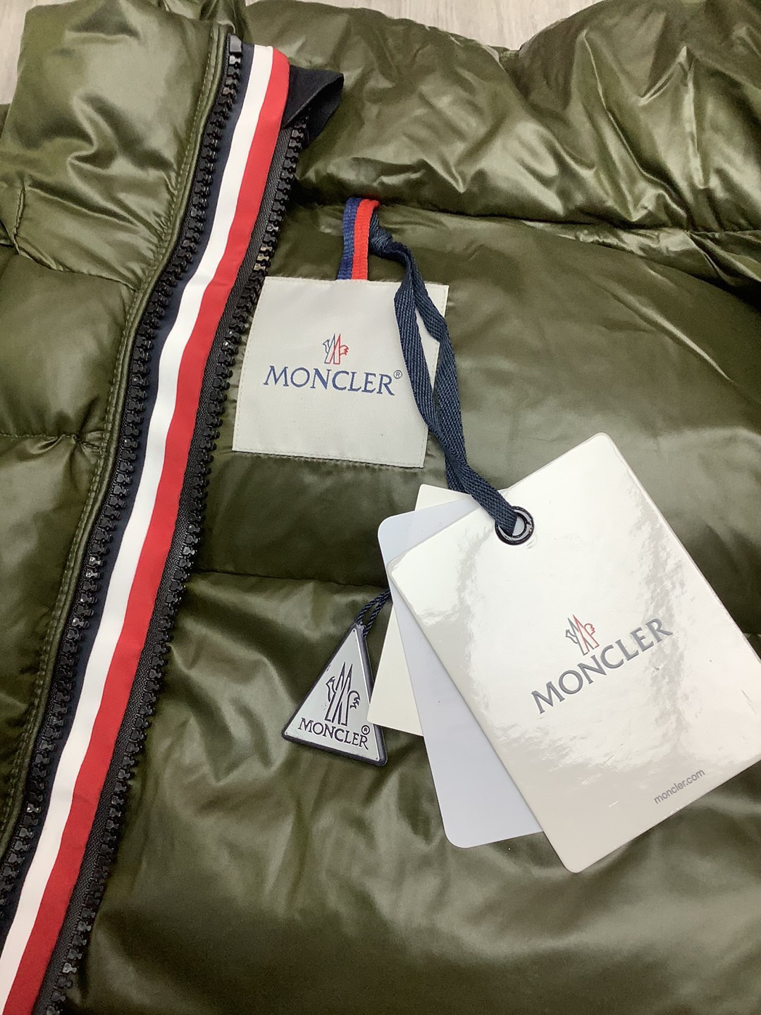 MONCLER モンクレール MONTBELIARD モンベリアル メンズ ダウンジャケット ネイビー