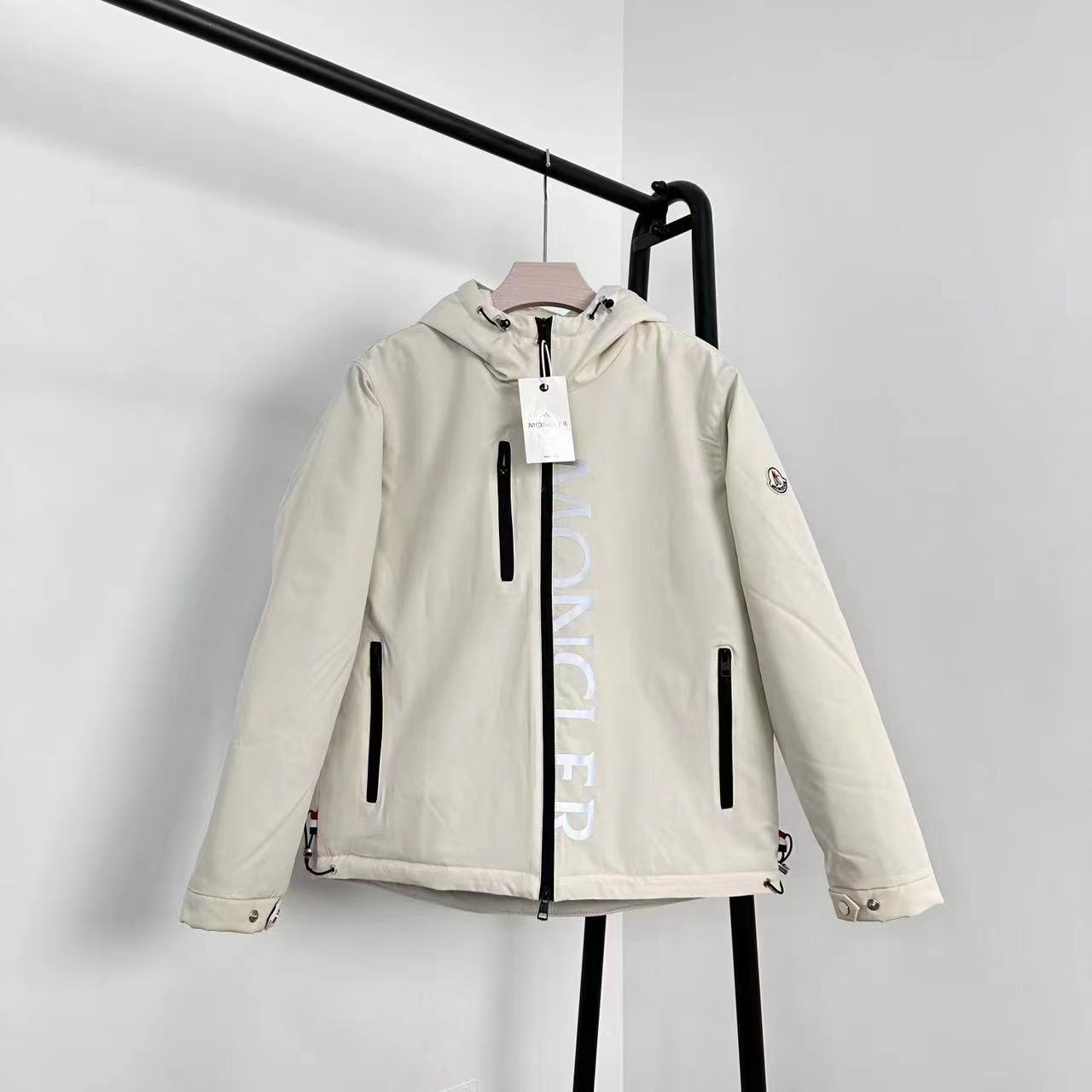 【MONCLER 公式旗艦店】モンクレール ジャケット 好評に付き再入荷！