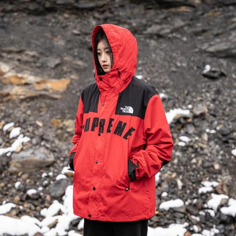 Supreme®/The North Face® Arc Logo Mountain Parka