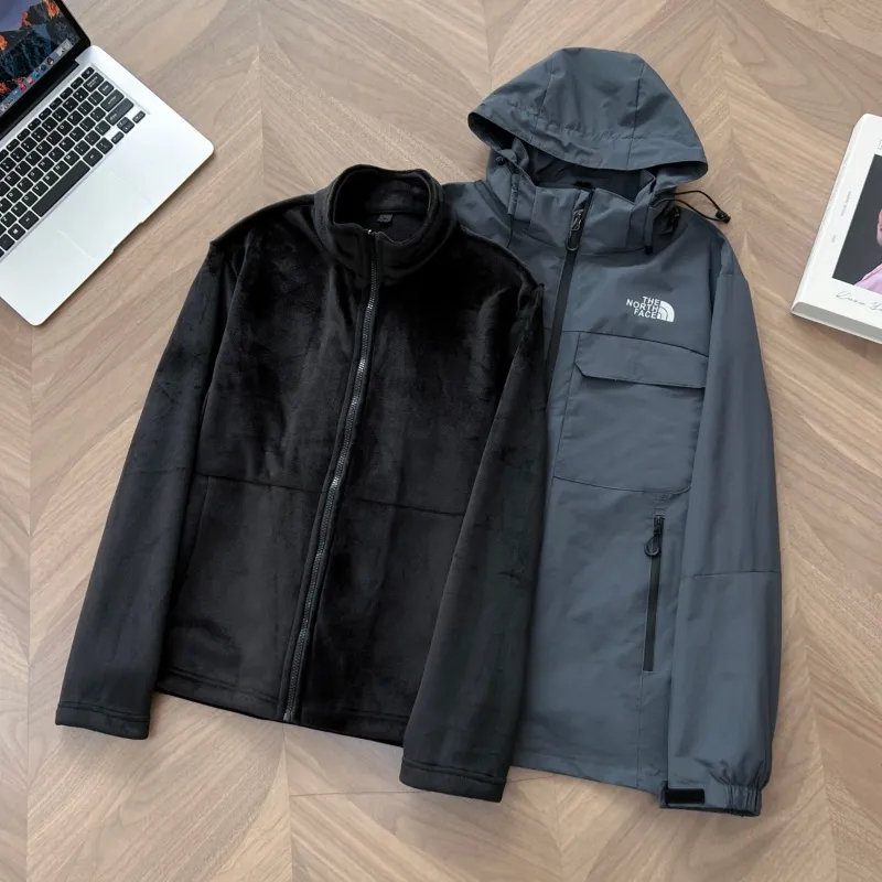 The North Face ザ・ノース・フェイスの男女兼用スリーインワン防風・防雨ジャケット