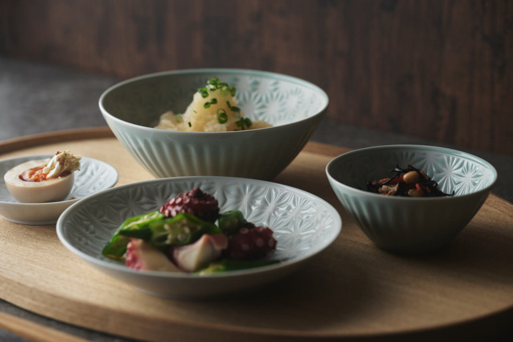 麻の葉　白磁/青白釉