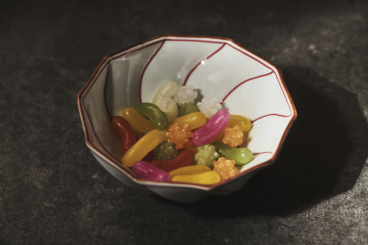 ねじり小鉢：赤