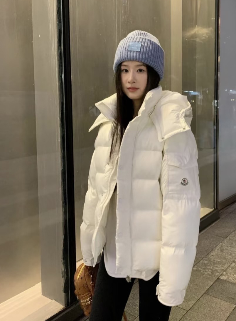 Moncler モンクレール シーズン別 ロングダウンコート