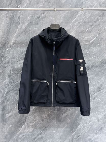 プラダ冬のおしゃれメンズジャケット