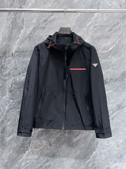 プラダ冬のおしゃれメンズジャケット