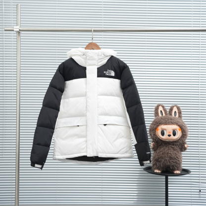 ザ・ノースフェイス 厳冬のしつらえにダウンジャケットシリーズ