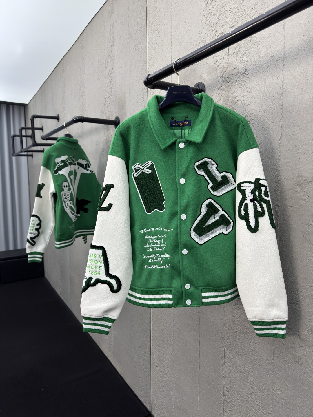 [ Louis Vuitton ] ルイ・ヴィトン  オズの魔法使いドクロ野球服