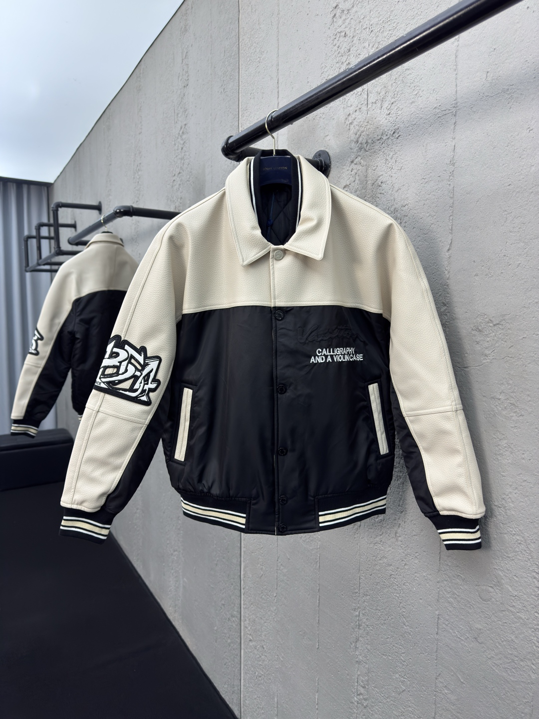 [ Louis Vuitton ] ルイ・ヴィトン  カラーコート