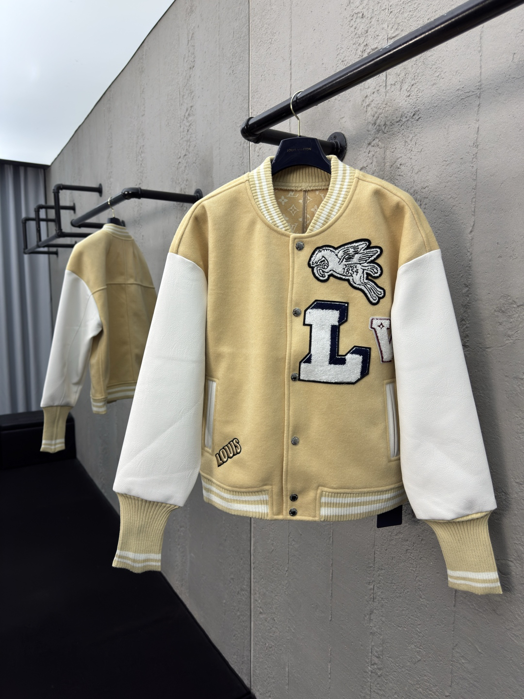 [ Louis Vuitton ] ルイ・ヴィトン  刺繍ペガサス野球服
