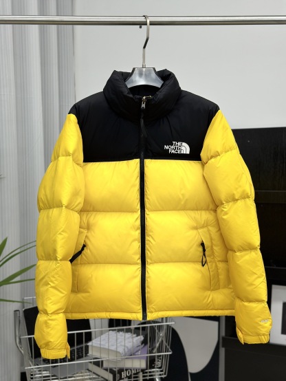 The North Face 1996 Nuptse 4 NCHアウトドアクラシックダウンジャケット