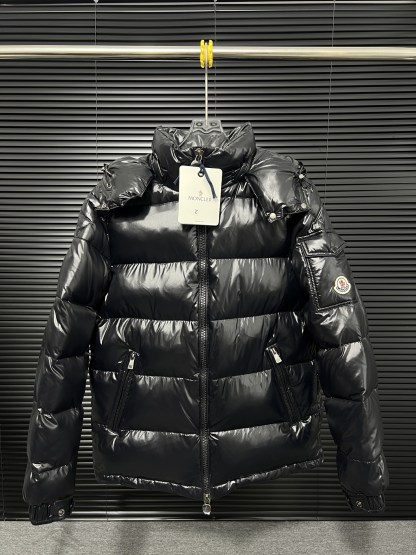 Moncler モンクレール シーズン別 ロングダウンコート