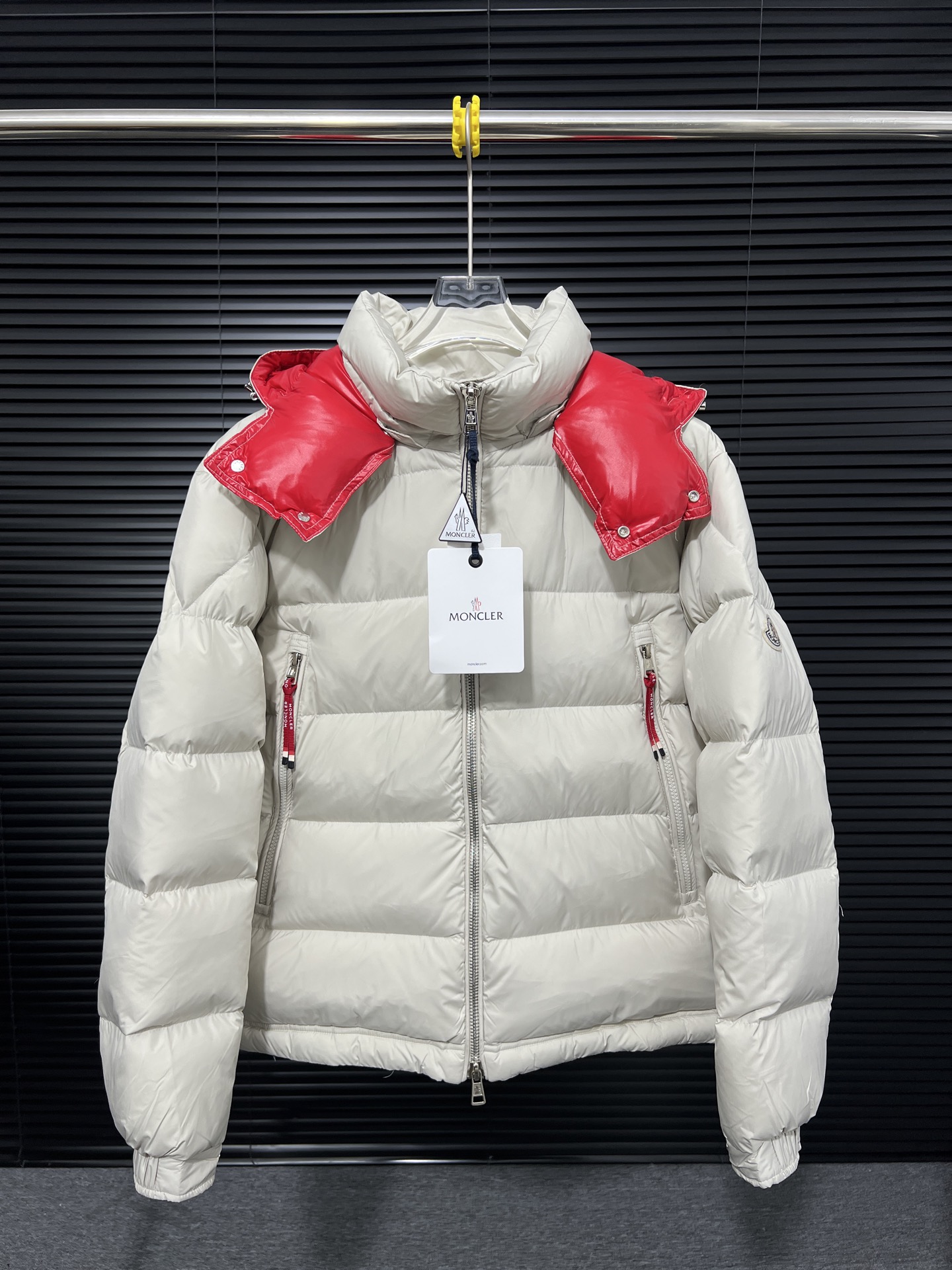 Moncler モンクレール シーズン別 ロングダウンコート