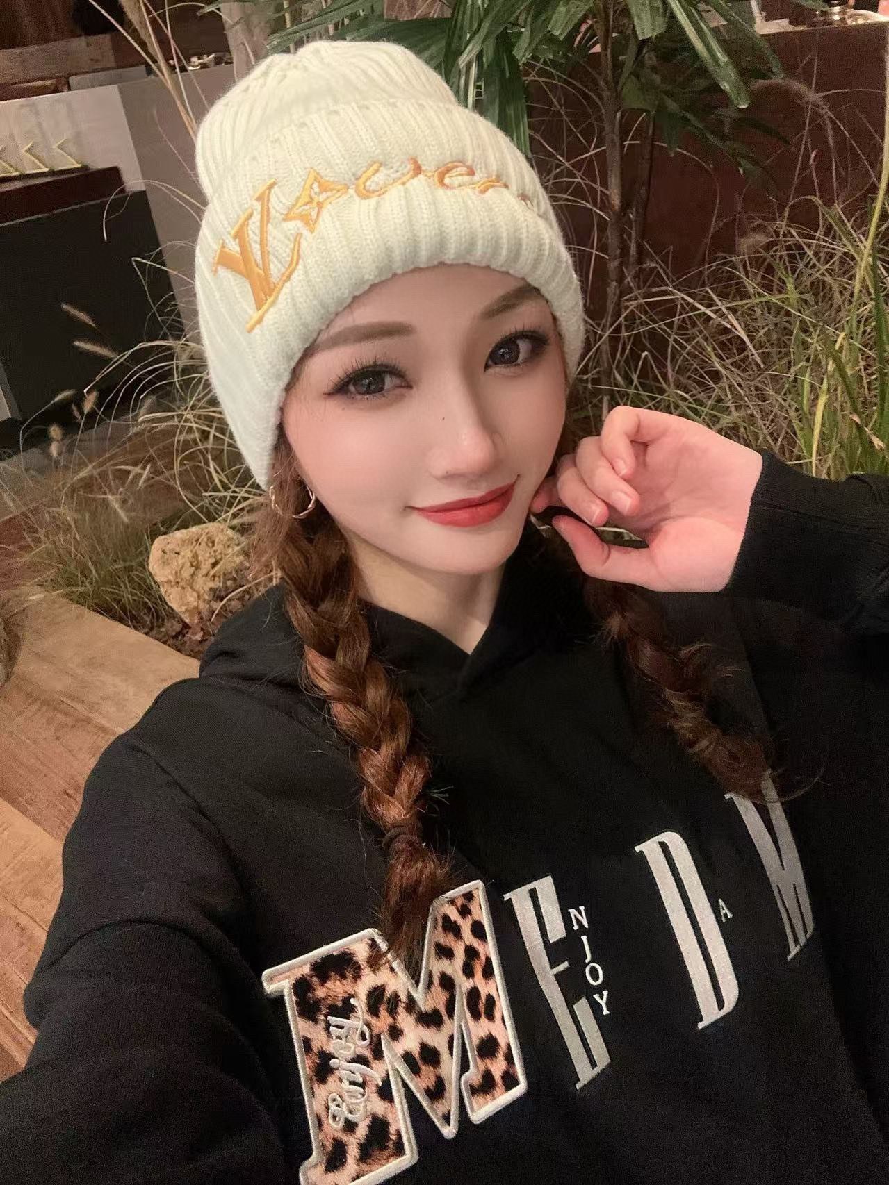 Louis Vuitton ルイヴィトン新作ニット帽