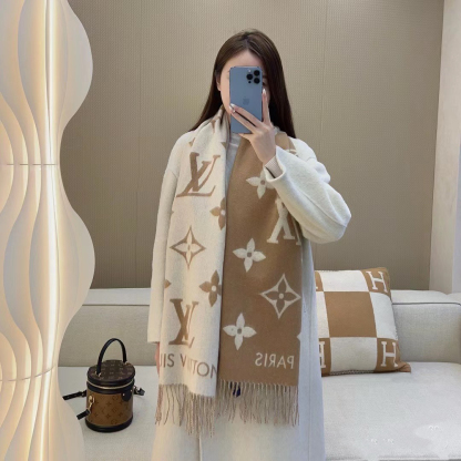 Louis Vuitton ルイヴィトン新作ニットマフラー