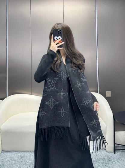 Louis Vuitton ルイヴィトン新作ニットマフラー