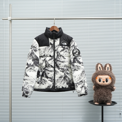 ザ・ノース・フェース スノーマウンテン第4世代--スリーブバッジモデル