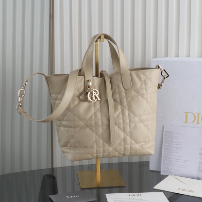 ディオール「Dior」 レディース おしゃれ ショルダーバッグ