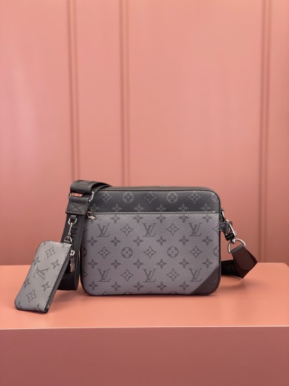 Louis Vuitton  ルイ・ヴィトン シーズナル ワンショルダーバッグ 