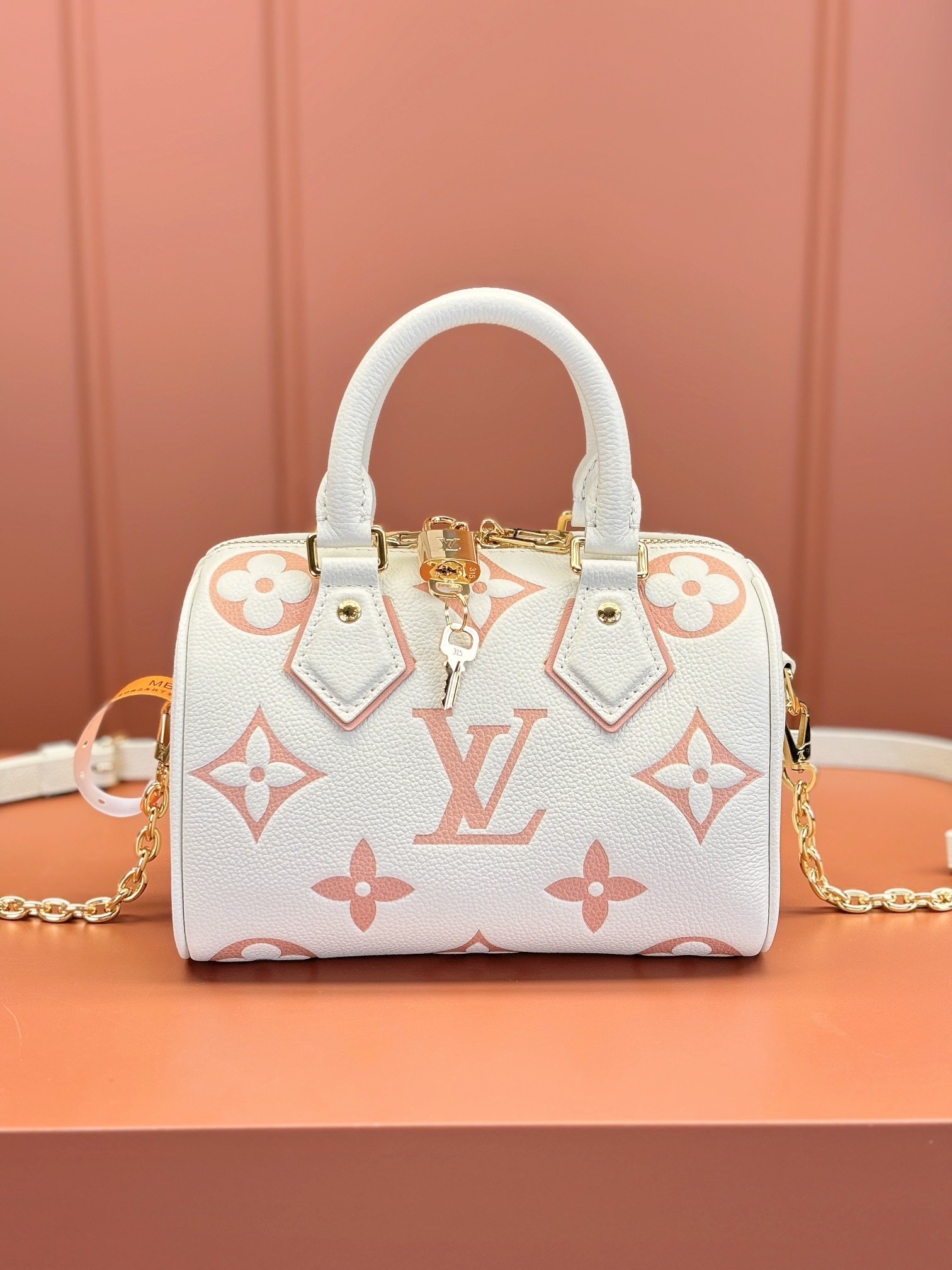Louis Vuitton  ルイ・ヴィトン シーズナル ワンショルダーバッグ 