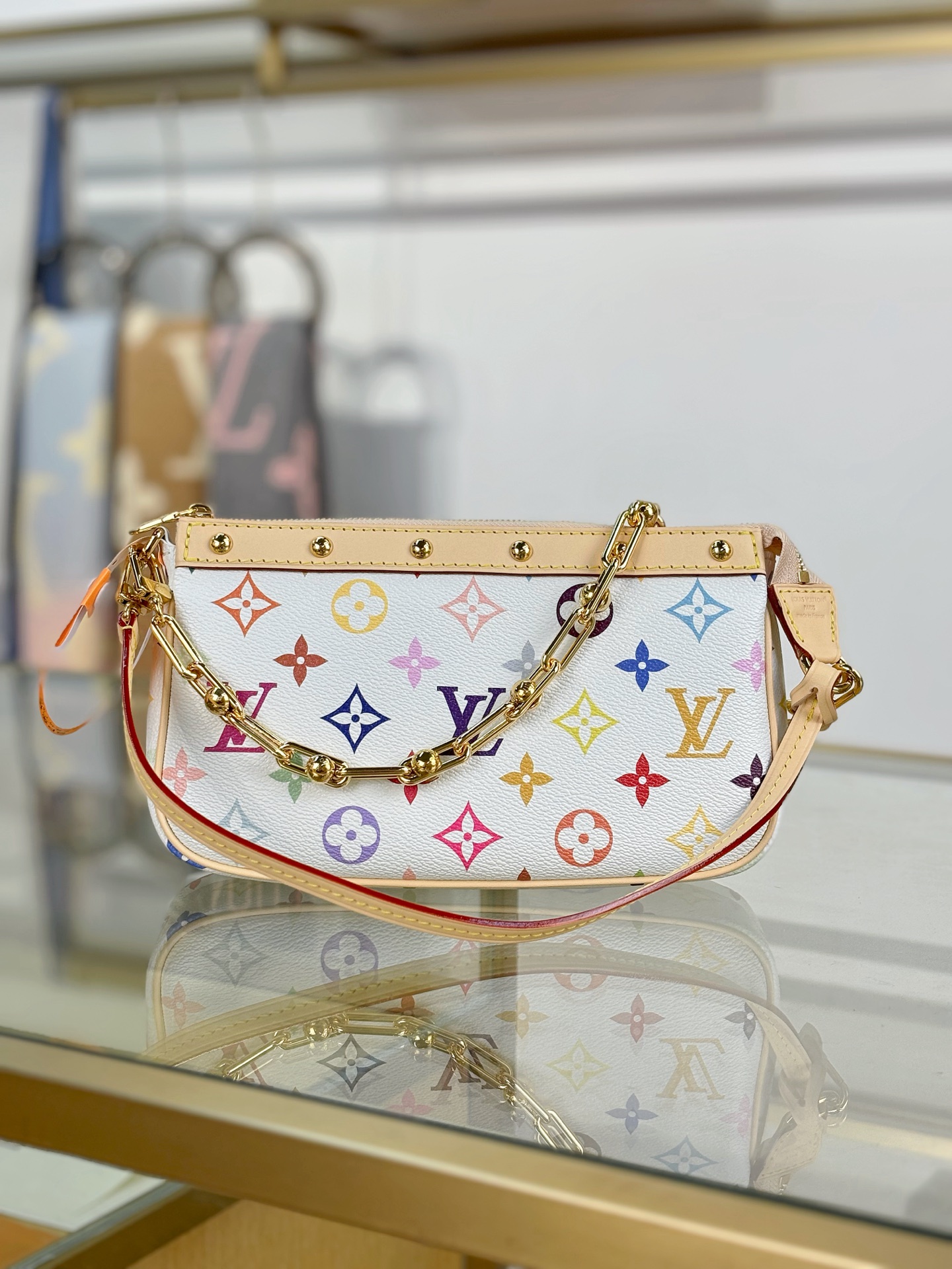 Louis Vuitton  ルイ・ヴィトン シーズナル ワンショルダーバッグ 